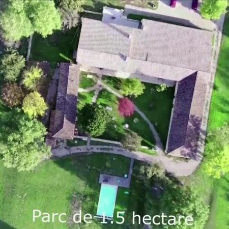 Guillac  Domaine De Gaia, Piscine, Petanque, Ping Pong, Proche Saint-Emilion Bed & Breakfast エクステリア 写真