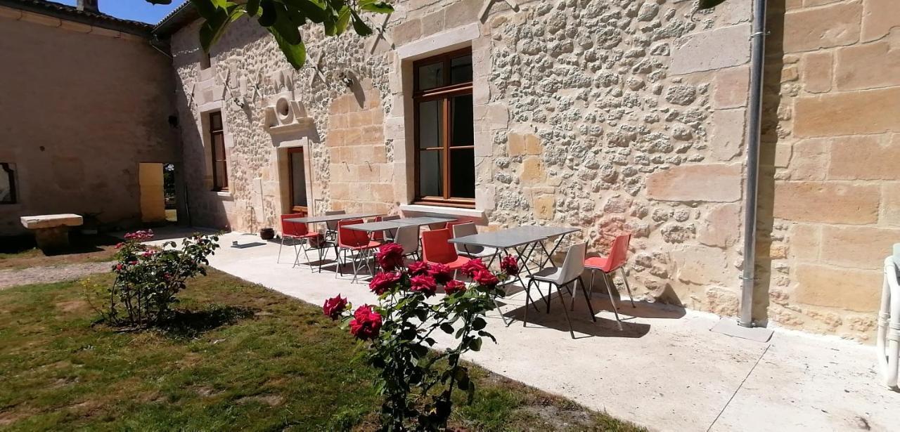 Guillac  Domaine De Gaia, Piscine, Petanque, Ping Pong, Proche Saint-Emilion Bed & Breakfast エクステリア 写真