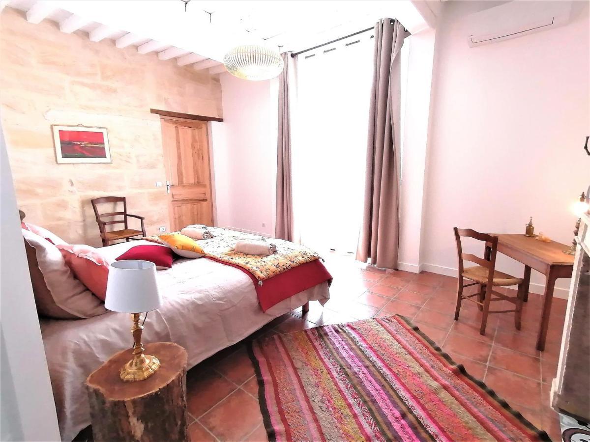 Guillac  Domaine De Gaia, Piscine, Petanque, Ping Pong, Proche Saint-Emilion Bed & Breakfast エクステリア 写真