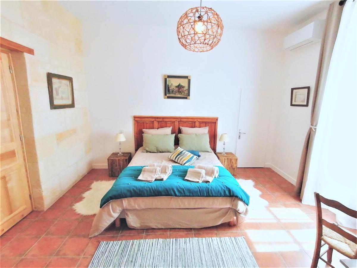 Guillac  Domaine De Gaia, Piscine, Petanque, Ping Pong, Proche Saint-Emilion Bed & Breakfast エクステリア 写真